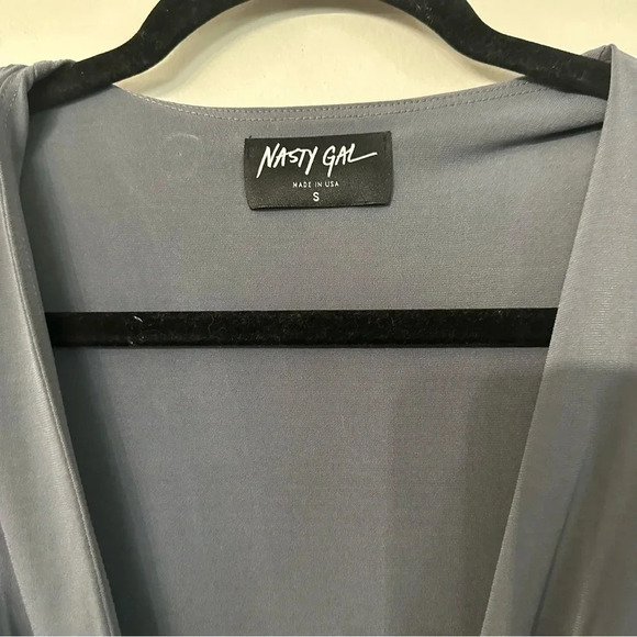 Nasty Gal Deep V-Neck Long Sleeve Gray Tunic Dress Size Small GUC - Picture 3 of 8